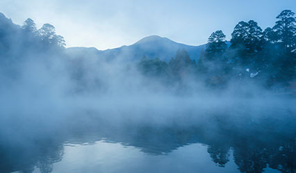 金鱗湖